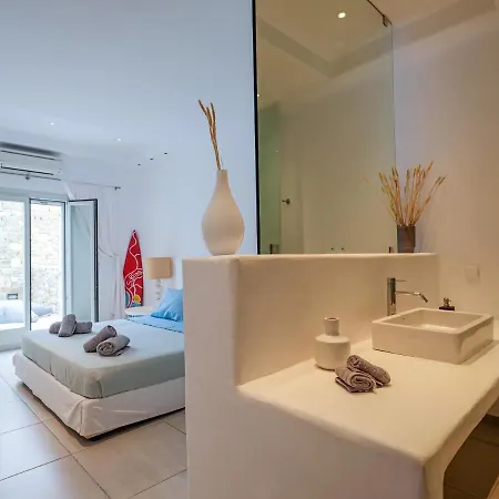 Secret Island تورلوس